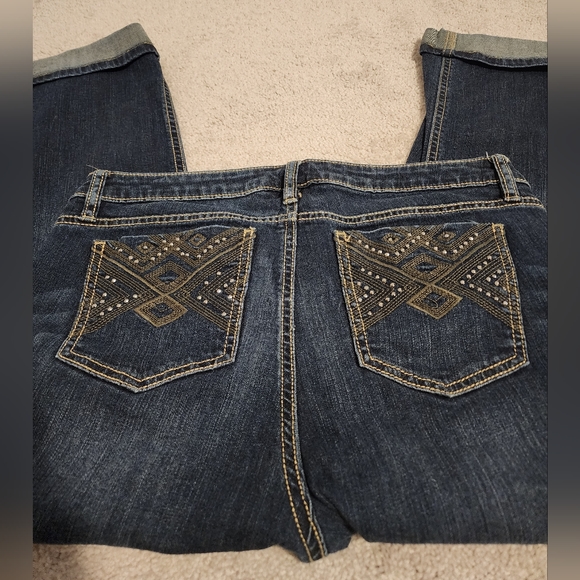 APT.9 Studded & Stitched Straight Leg Capri - Picture 4 of 6